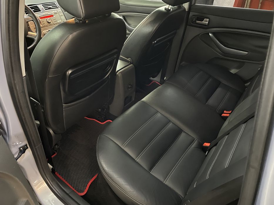 Ford Kuga Titanium 2.0 D 4x4 Cutie Automata in Garantie!!