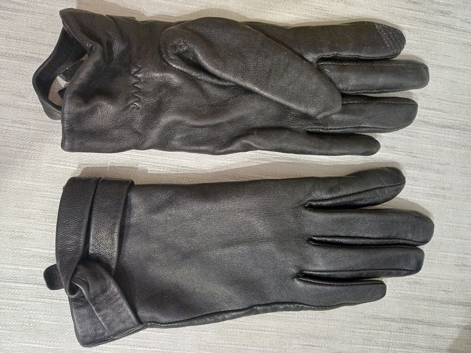 Ръкавици,очила/маска и насочени за ски или сноуборд