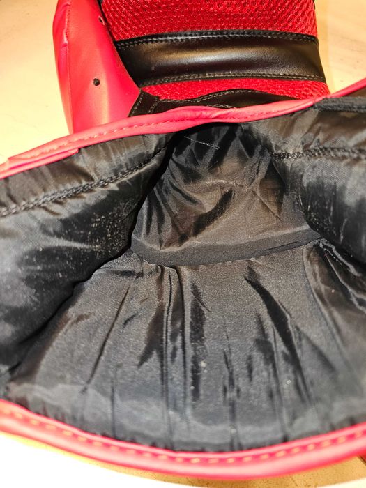 Боксёрские перчатки Fairtex