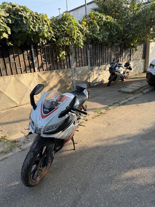 Vând Aprilia RS 125