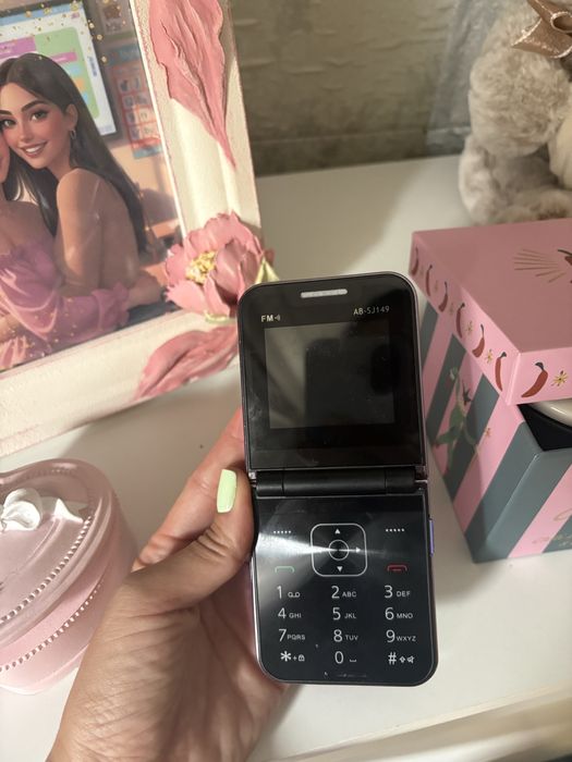 Aerbes AB-SJ149 mini flip phone