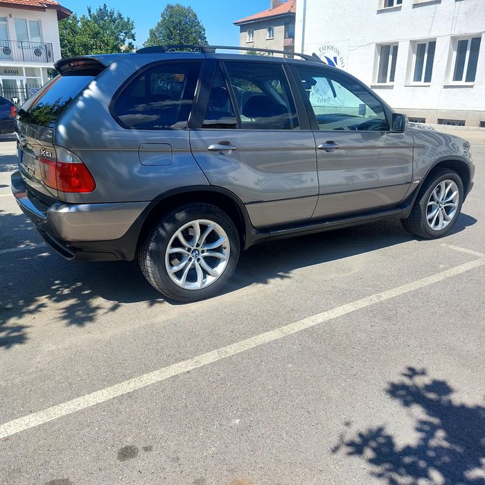 BMW   Х5 феислиф