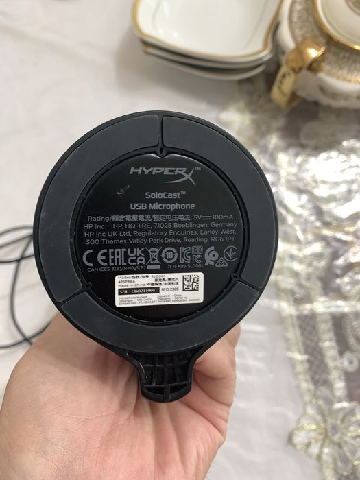 Срочно продаю микрафон Hyperx solocast