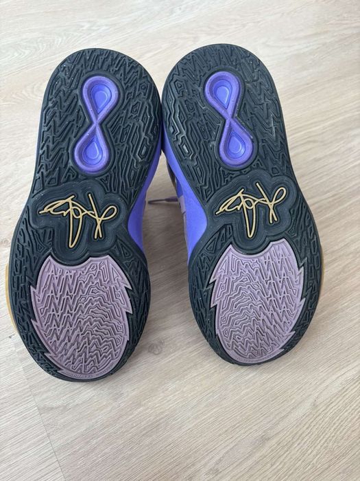 Маратонки Nike Kyrie Infinity purple gold