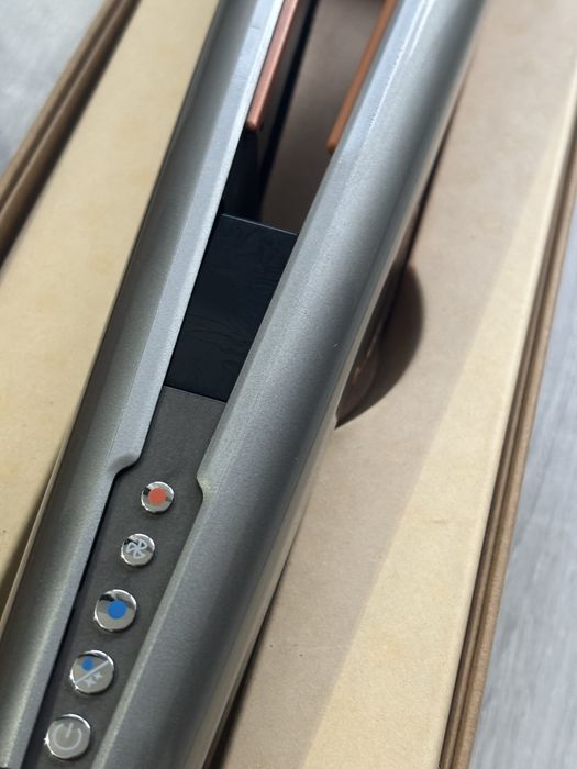 Dyson Airstrait (Cu Factura)