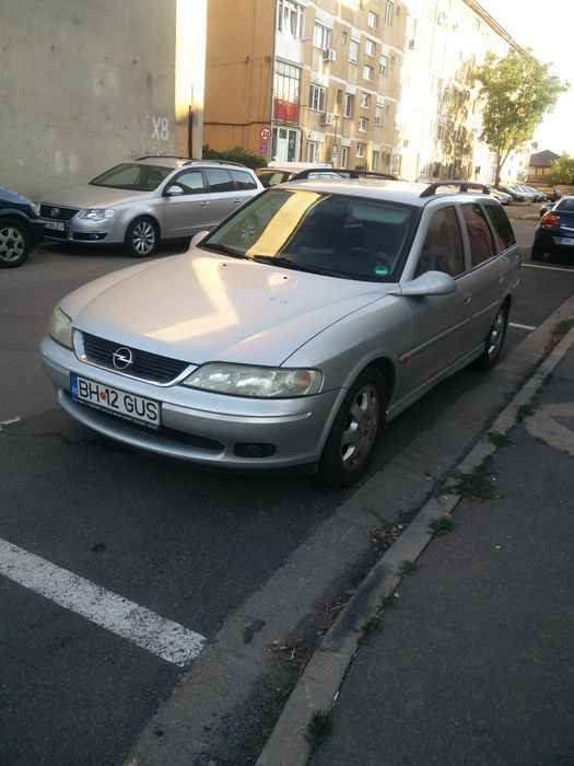 Opel Vectra 1.6 benzina