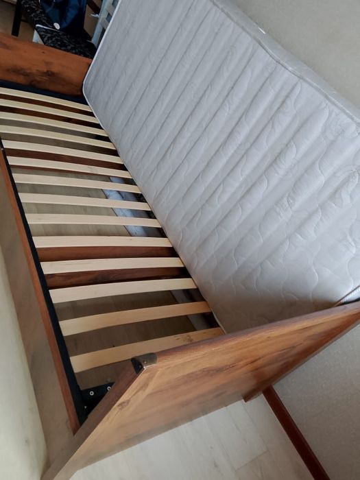 Продам Прихожую и кровать