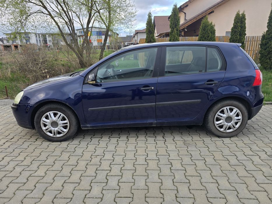 Vând golf 5 2.0 SDI