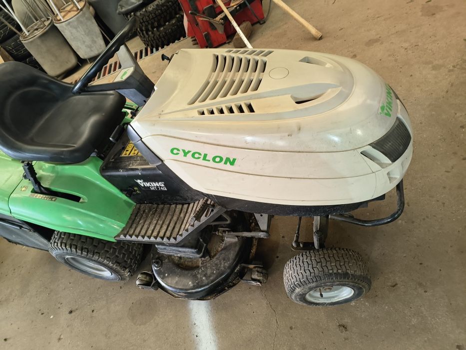 Tractoras gazon Viking 15,5 cai masa dubla