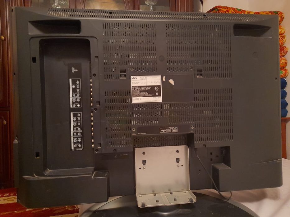 Продаю телевизор jvc