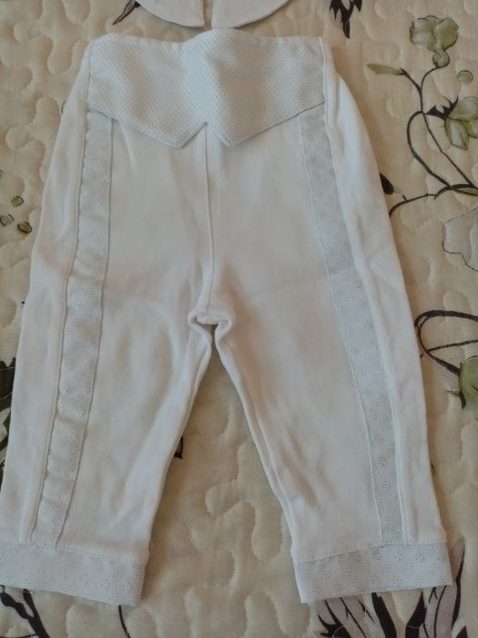 Vînd costumas băiețel pt.ocazii- botez