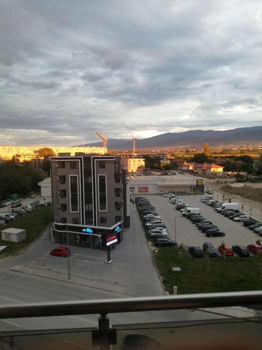 Дава се под наем Едностаен апартамент в Пловдив, Христо Смирненски - 60 кв.м за 348.84 € - Снимка #1