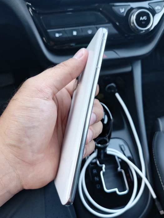 Продам Galaxy S21