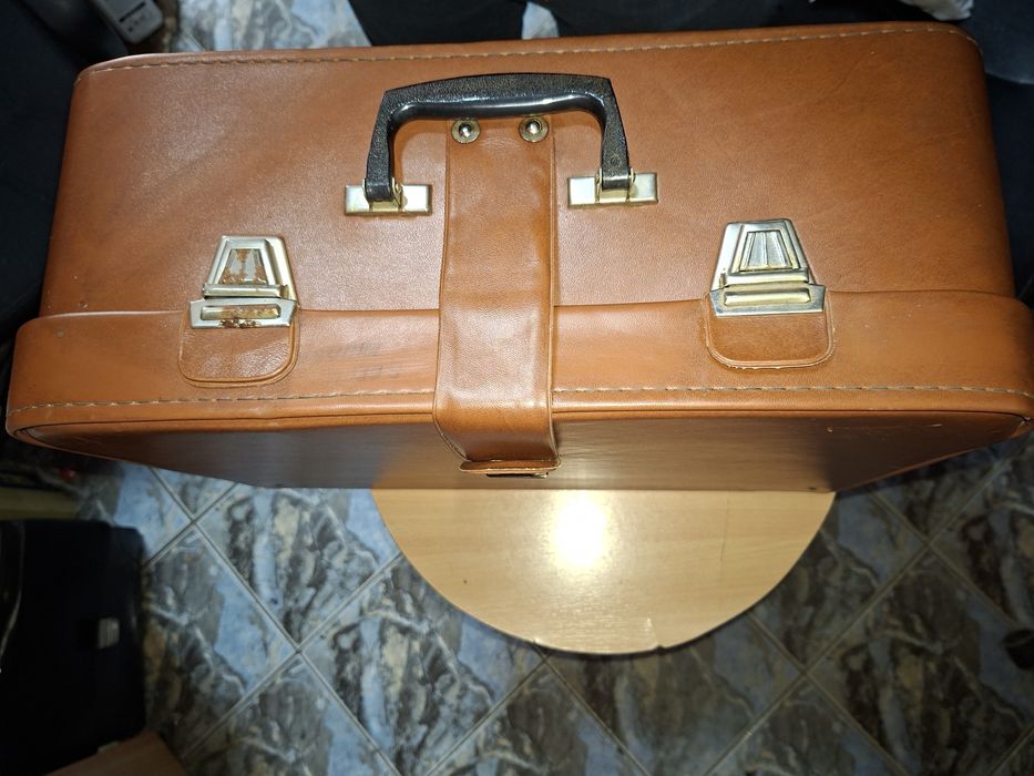 Masina de cusut veche 1978 ruseasca electrica