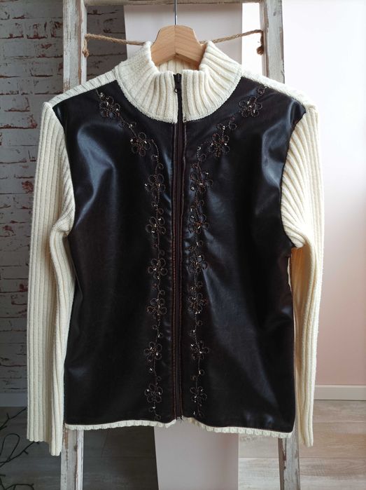 Кожена жилетка с плетени ръкави