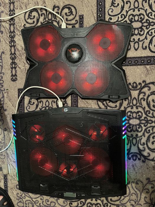 Охлаждающая подставка для ноутбука