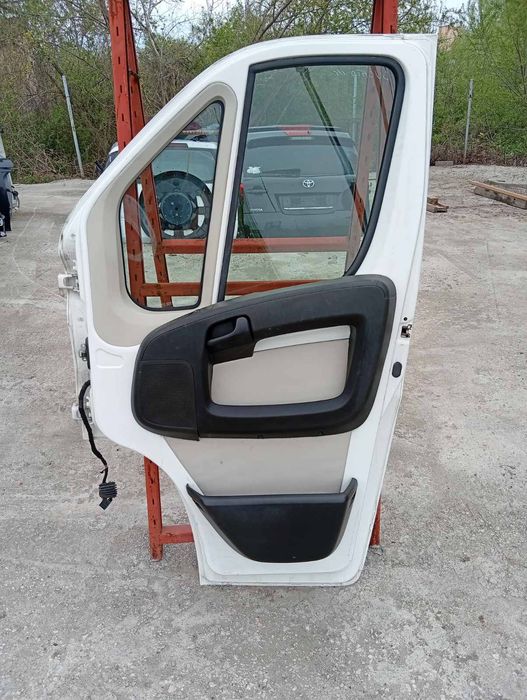 Врата предна дясна Fiat Ducato 2011г