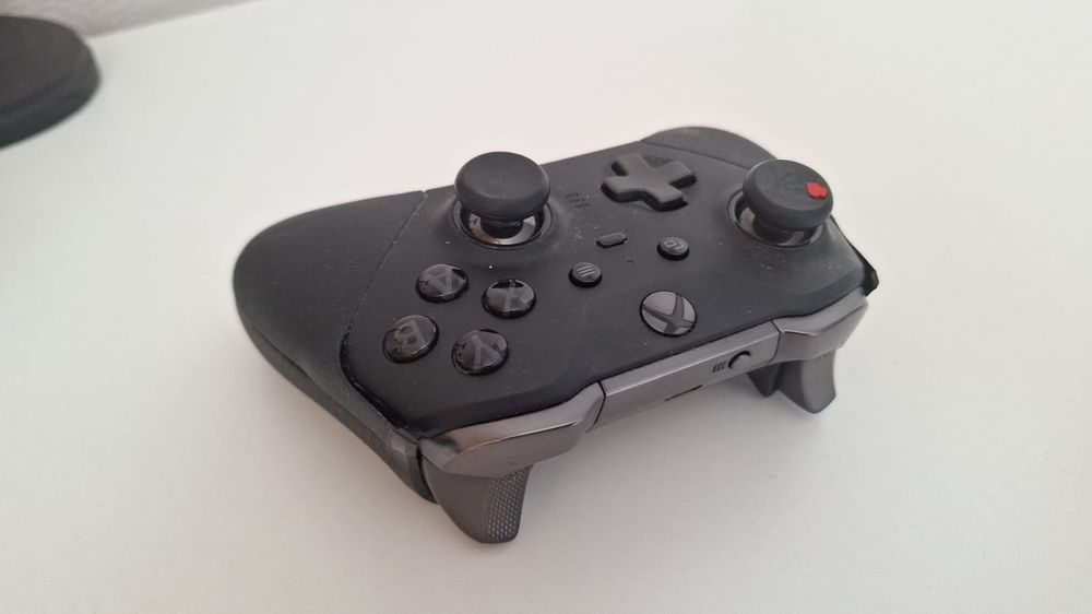 Xbox series s с два джойстика