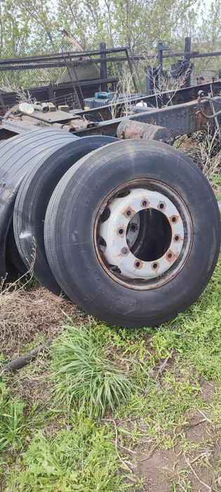 Шины с дисками 295*80 R22,5, 315*80 R22,5.