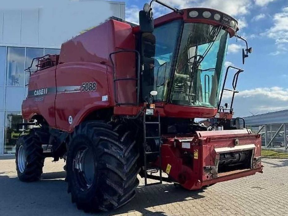 Зерноуборочный комбайн Case IH Axial-Flow 5088