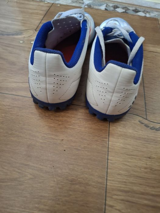 Ghete de fotbal Adidas F50