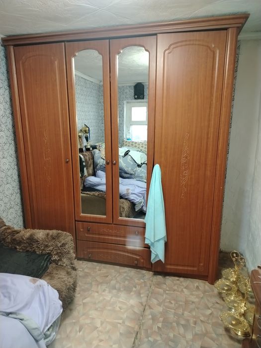 Продам спальный гарнитур б.у.