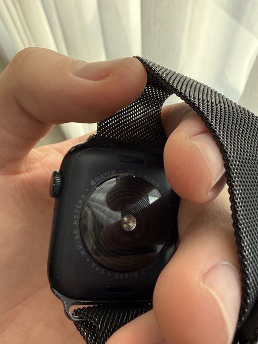 Apple Watch SE (2-ро поколение) – 44 мм