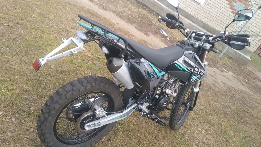 Мотоцикл 250 куб