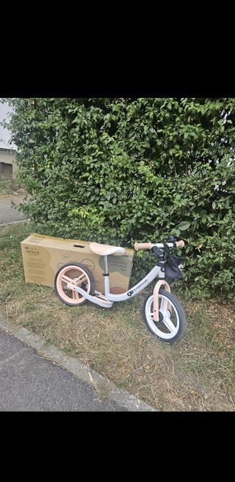Bicicletă fără pedale Kinderkraft SPACE – frână – reglabilă – stare foarte bună
Bicicletă fără pedale Kinderkraft