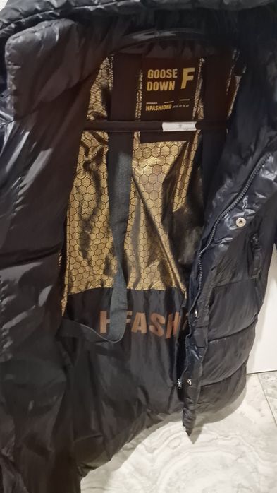 Продам куртку на возраст 8-10 лет