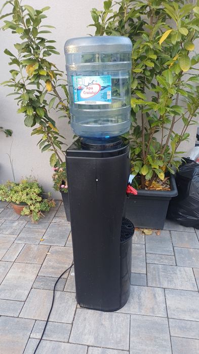 Dozator / dispenser electric apa rece sau calda