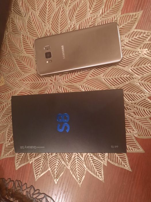 Телефон самсунг S8.память64.