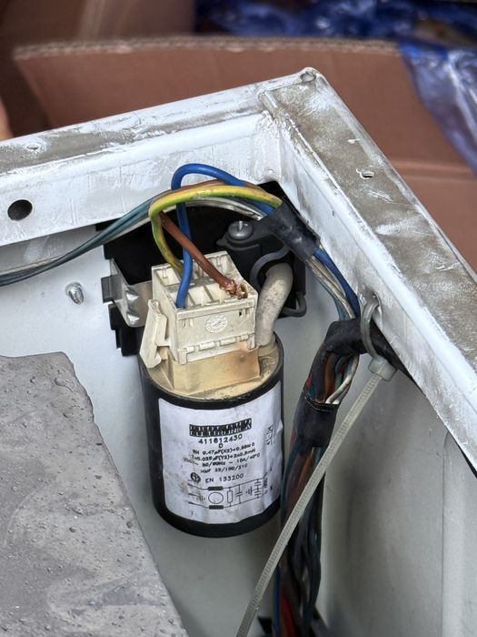 Продам стиральную машину