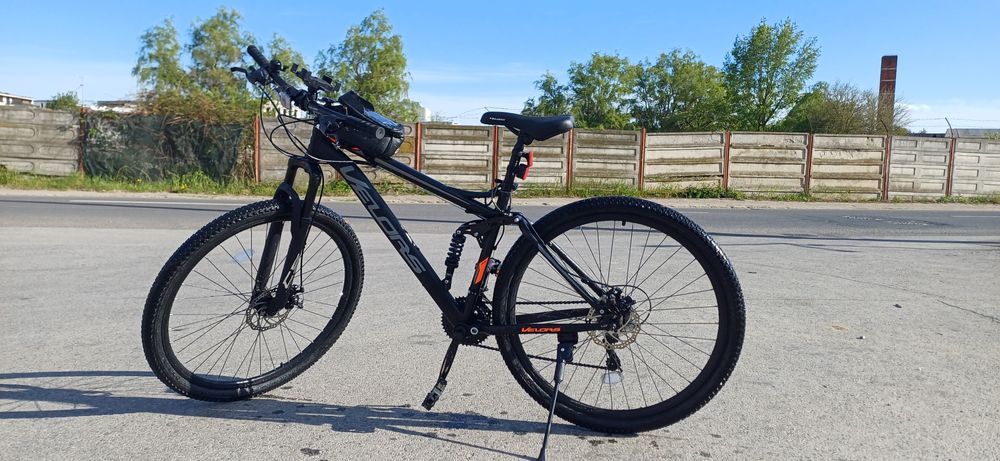 Vând bicicletă velors