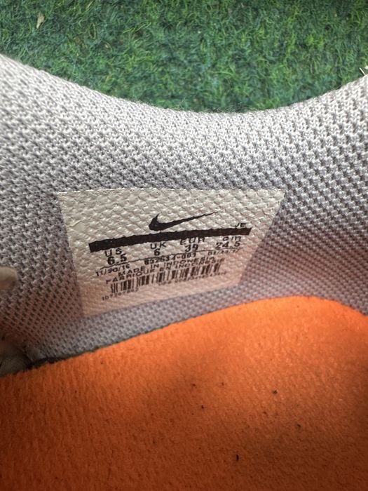 Футболни обувки 39 номер