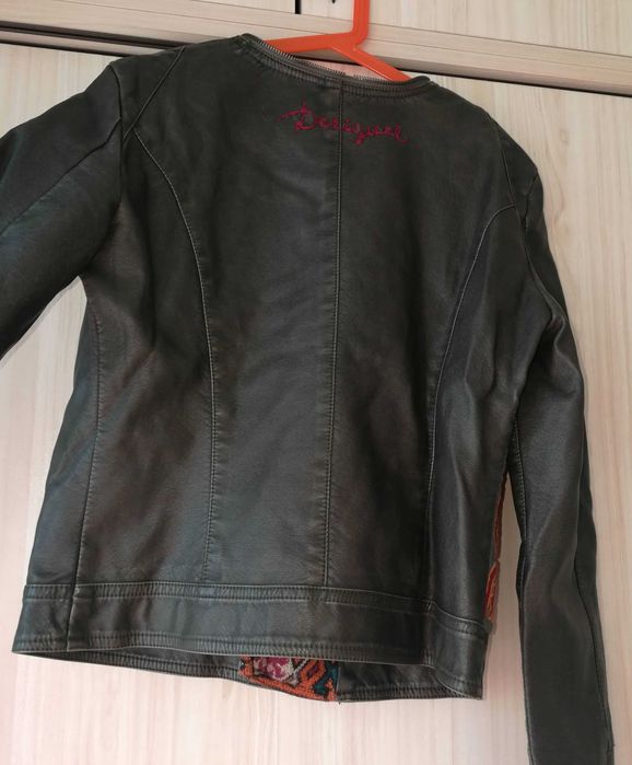 Desigual кожено яке S - 65лв