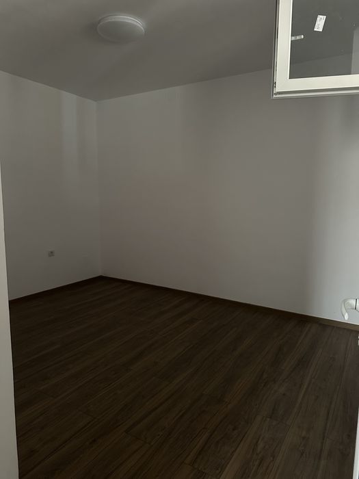 Apartament cu 3 camere de inchiriat