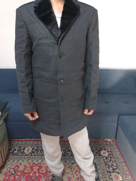 Пальто мужское зимнее