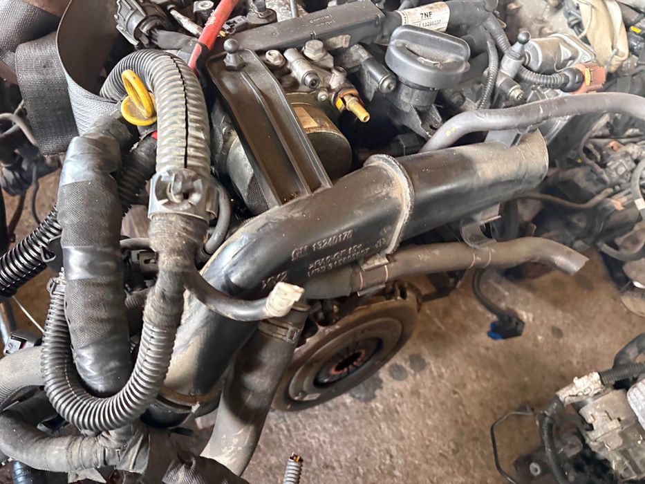 Двигател мотор а20дтх a20dth insignia Zafira инсигния зафира