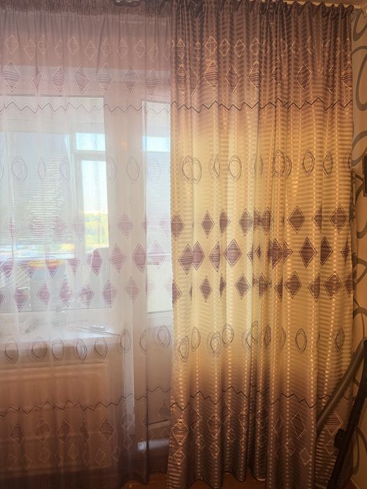 Шторы и тюль продам два комплекта