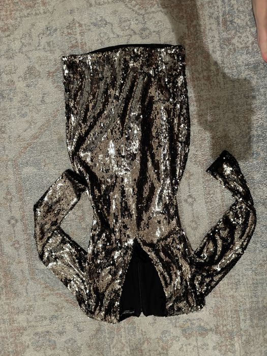 Продам все вещи по  2000тг