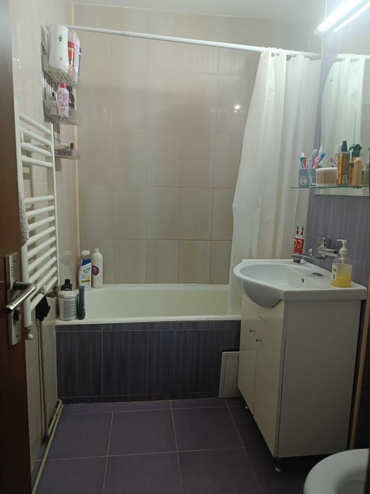 Vând apartament