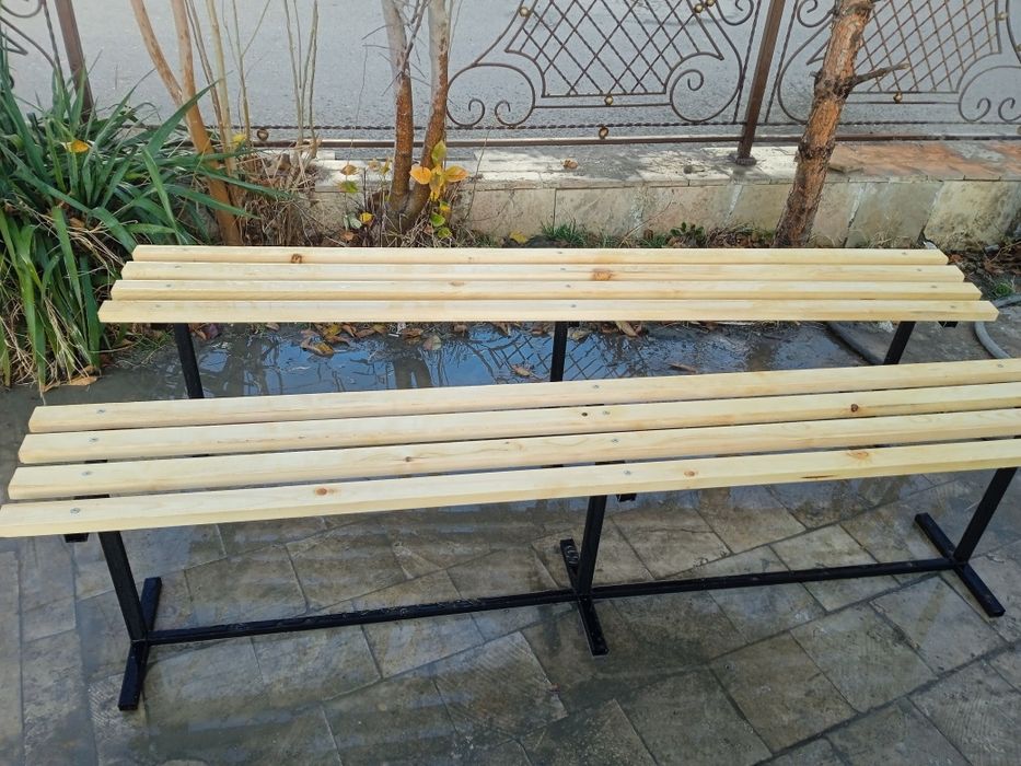 Скамейка сотилади