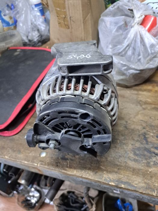 Продам генератор на Опель Зафира А