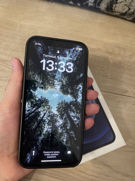 iPhone12 64gb без ремонта