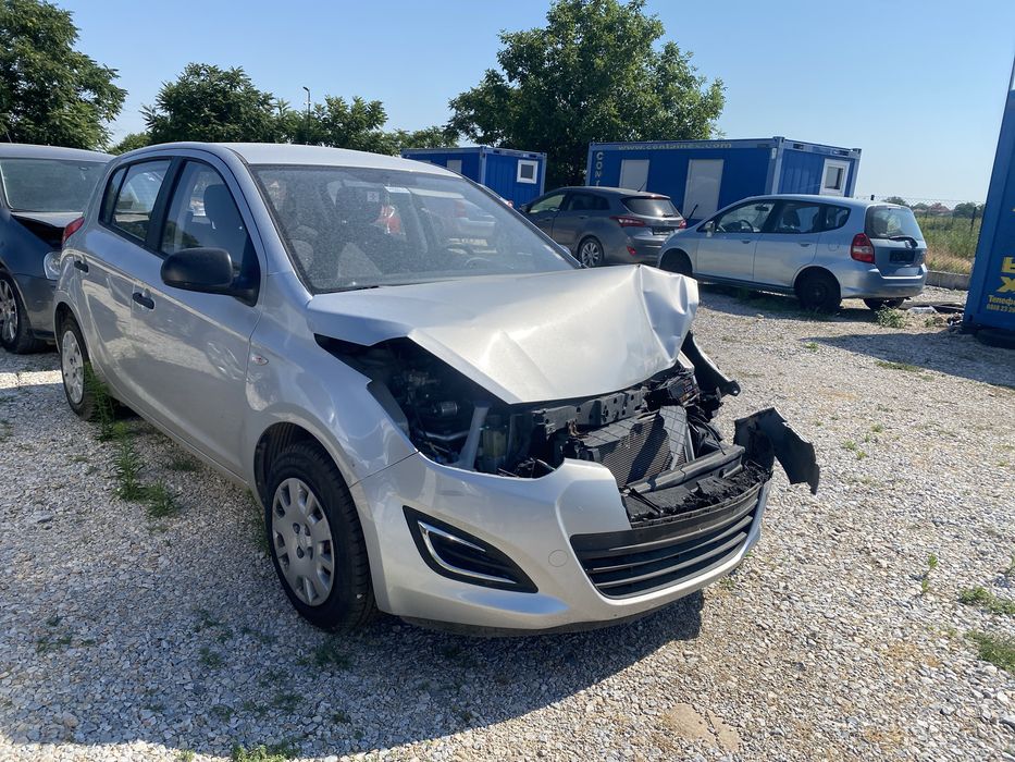 Хюндай и20 1.2 бензин на части