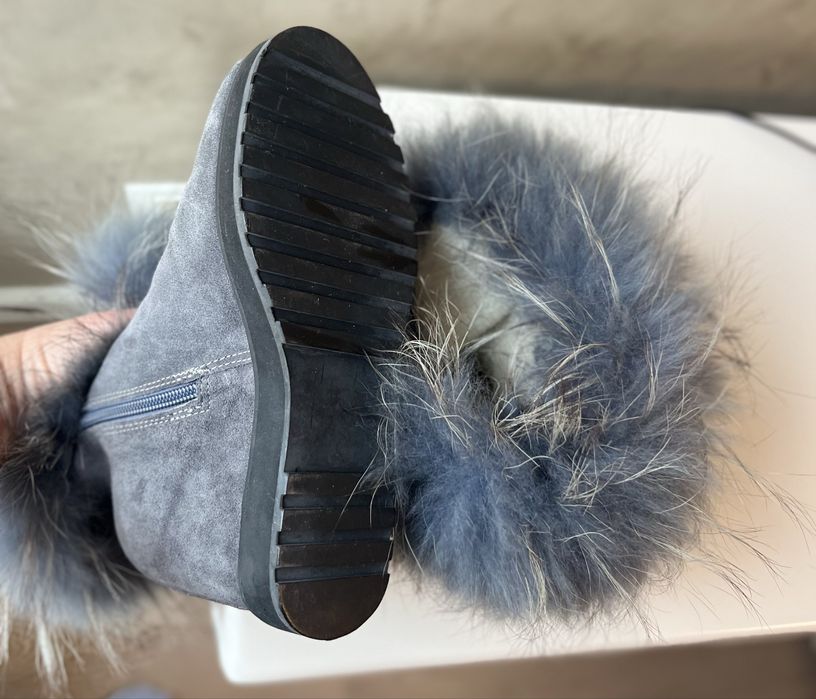 Cizme piele intoarsa naturala cu blana naturala marime 37