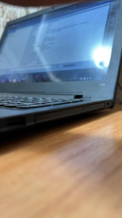 Изготовитель LENOVO
LENOVO

Модель
80M3