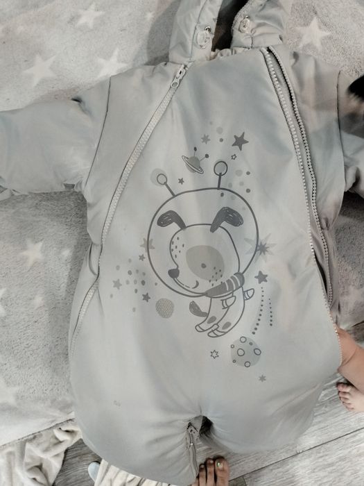 Продам детский комбинезон осень зима