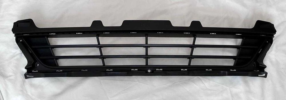 Решетки переднего бампера Kia Sportage 5 86531P1000;86531P1030